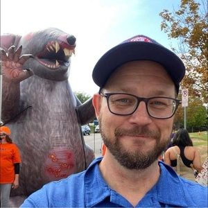 Meet your Posher, Robert